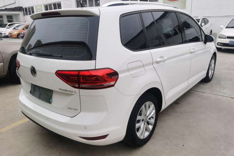 Used Volkswagen Touran 2018 Volkswagen Touran L 280TSI DSG Comfort Edition 7 Seats China V Emission Standard Exterior 3