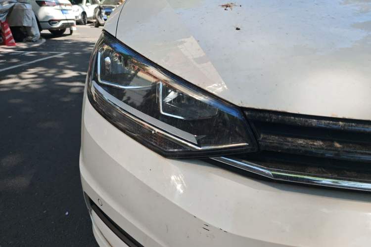 Used Volkswagen Touran 2018 Volkswagen Touran L 280TSI DSG Comfort Edition 7 Seats China V Emission Standard Exterior 3