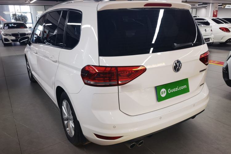 Used Volkswagen Touran 2018 Volkswagen Touran L 280TSI DSG Comfort Edition 7 Seats China V Emission Standard Exterior 3