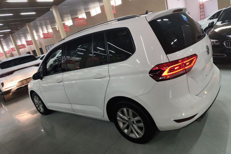 Used Volkswagen Touran 2018 Volkswagen Touran L 280TSI DSG Comfort Edition 7 Seats China V Emission Standard Exterior 3