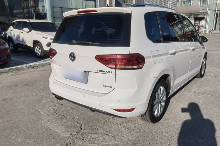 Used Volkswagen Touran 2018 Volkswagen Touran L 280TSI DSG Comfort Edition 7 Seats China V Emission Standard Exterior 3