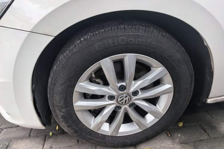 Used Volkswagen Touran 2018 Volkswagen Touran L 280TSI DSG Comfort Edition 7 Seats China V Emission Standard Exterior 4