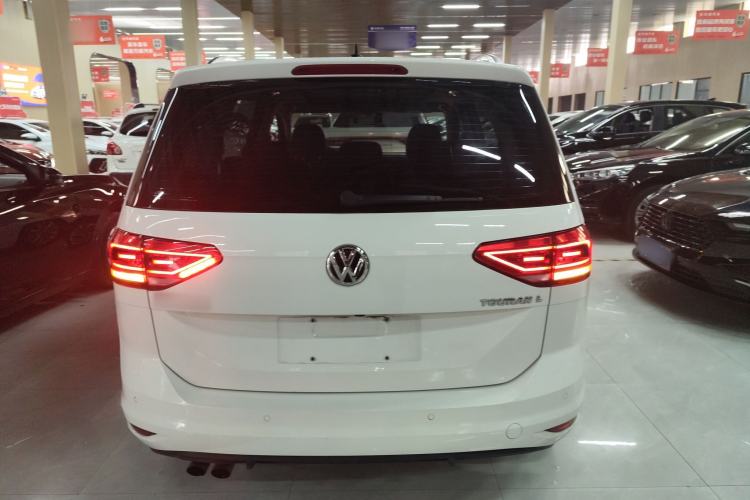 Used Volkswagen Touran 2018 Volkswagen Touran L 280TSI DSG Comfort Edition 7 Seats China V Emission Standard Exterior 4