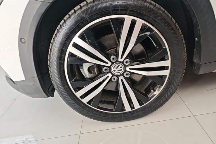 Used Volkswagen Touran 2018 Volkswagen Touran L 280TSI DSG Boundary Luxury Edition 7 Seats China V Emission Standard Exterior 4