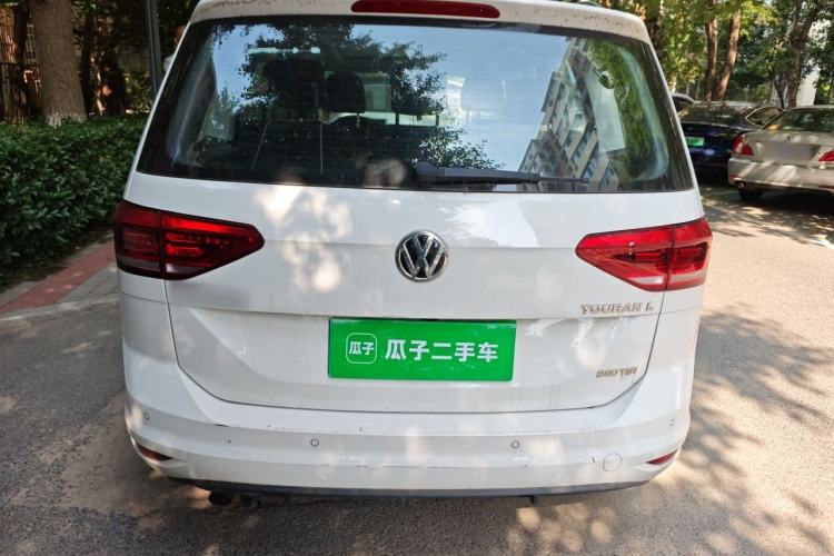 Used Volkswagen Touran 2018 Volkswagen Touran L 280TSI DSG Comfort Edition 7 Seats China V Emission Standard Exterior 4