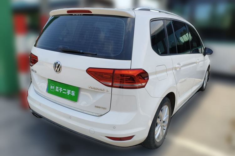 Used Volkswagen Touran 2018 Volkswagen Touran L 280TSI DSG Comfort Edition 7 Seats China V Emission Standard Exterior 5