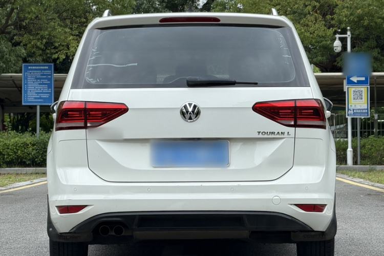 Used Volkswagen Touran 2018 Volkswagen Touran L 280TSI DSG Comfort Edition 7 Seats China V Emission Standard Exterior 5