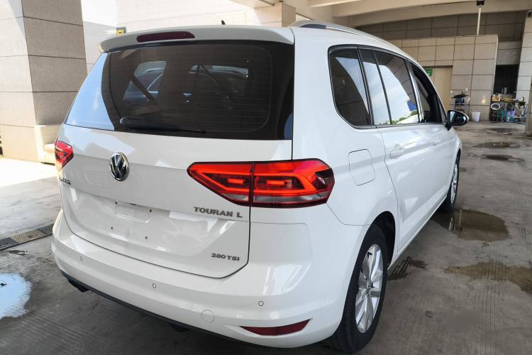 Used Volkswagen Touran 2018 Volkswagen Touran L 280TSI DSG Comfort Edition 7 Seats China VI Standard Exterior 5