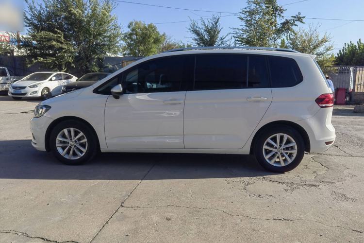 Used Volkswagen Touran 2018 Volkswagen Touran L 280TSI DSG Comfort Edition 7 Seats China V Emission Standard Exterior 5