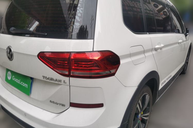 Used Volkswagen Touran 2018 Volkswagen Touran L 280TSI DSG Boundary Edition 7 Seats China V Emission Standard Exterior 5