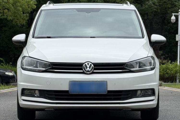 Used Volkswagen Touran 2018 Volkswagen Touran L 280TSI DSG Comfort Edition 7 Seats China V Emission Standard Exterior 7