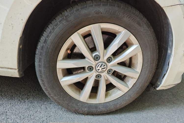 Used Volkswagen Touran 2018 Volkswagen Touran L 280TSI DSG Comfort Edition 7 Seats China V Emission Standard Exterior 7