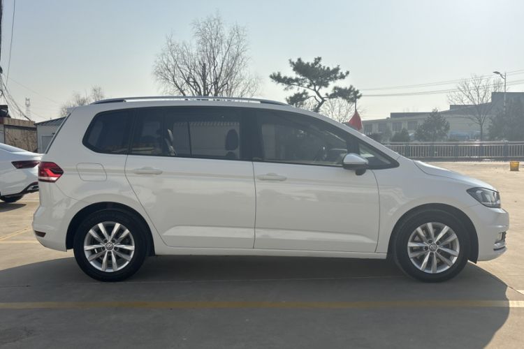 Used Volkswagen Touran 2018 Volkswagen Touran L 280TSI DSG Comfort Edition 7 Seats China V Emission Standard Exterior 8