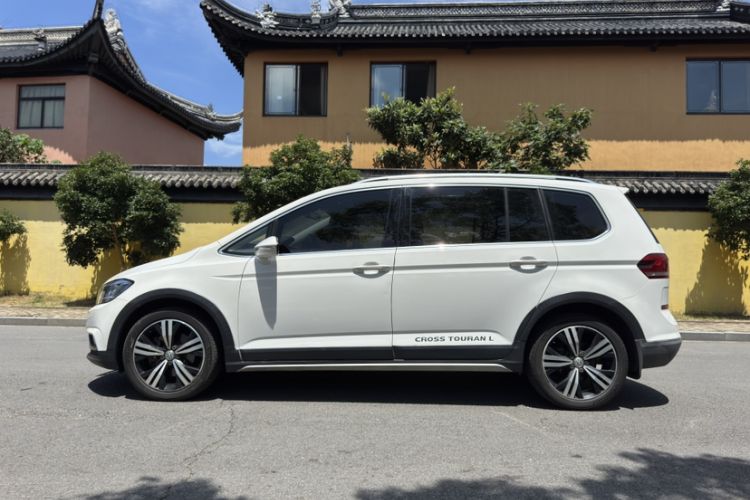 Used Volkswagen Touran 2018 Volkswagen Touran L 280TSI DSG Boundary Edition 7 Seats China V Emission Standard Exterior 8