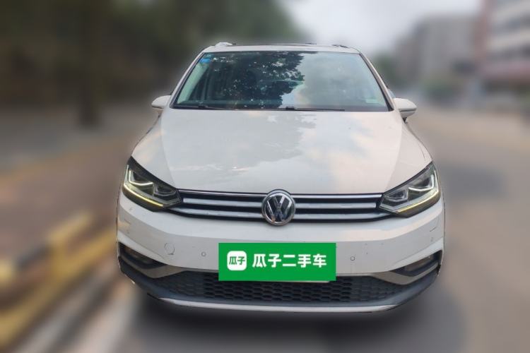 Used Volkswagen Touran 2018 Volkswagen Touran L 280TSI DSG Boundary Edition 7 Seats China VI Standard Front