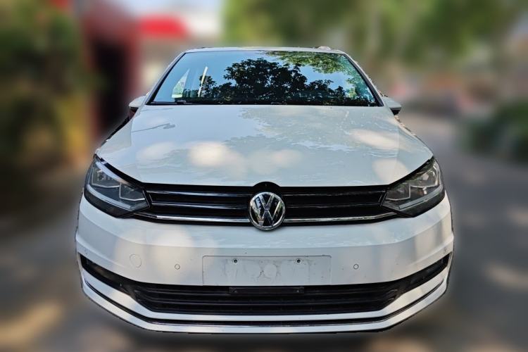 Used Volkswagen Touran 2018 Volkswagen Touran L 280TSI DSG Comfort Edition 7 Seats China VI Standard Front