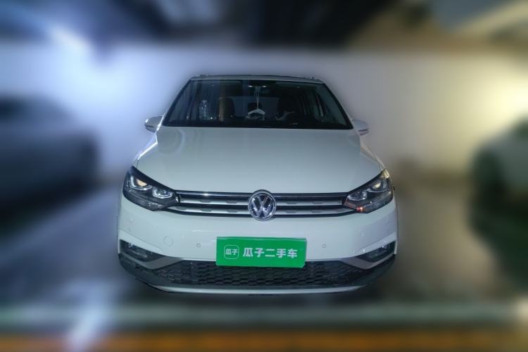 Used Volkswagen Touran 2018 Volkswagen Touran L 280TSI DSG Boundary Edition 7 Seats China VI Standard Front