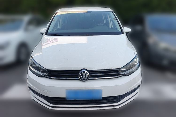 Used Volkswagen Touran 2018 Volkswagen Touran L 280TSI Manual Trend Edition Front