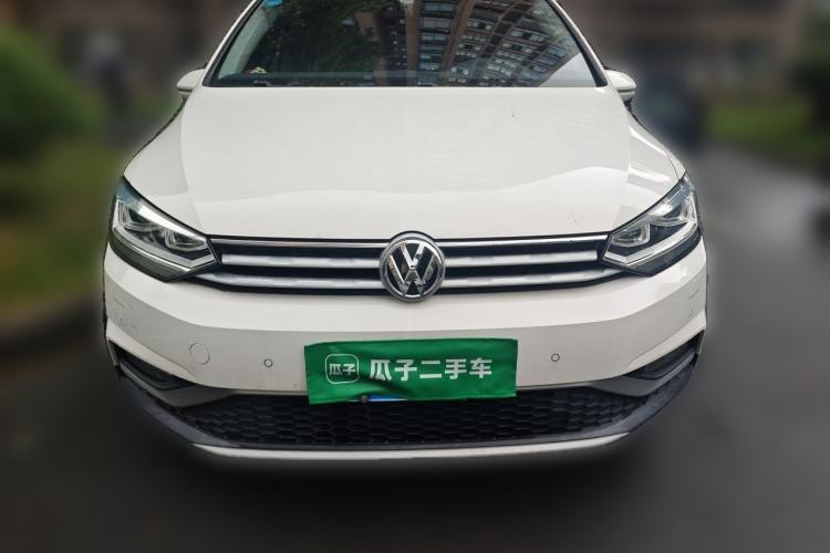 Used Volkswagen Touran 2018 Volkswagen Touran L 280TSI DSG Boundary Luxury Edition 7 Seats China VI Standard Front