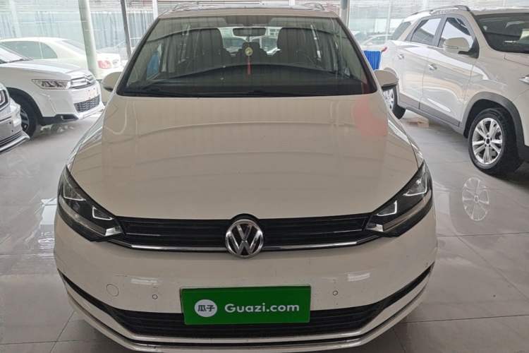 Used Volkswagen Touran 2018 Volkswagen Touran L 280TSI DSG Comfort Edition 7 Seats China VI Standard Front