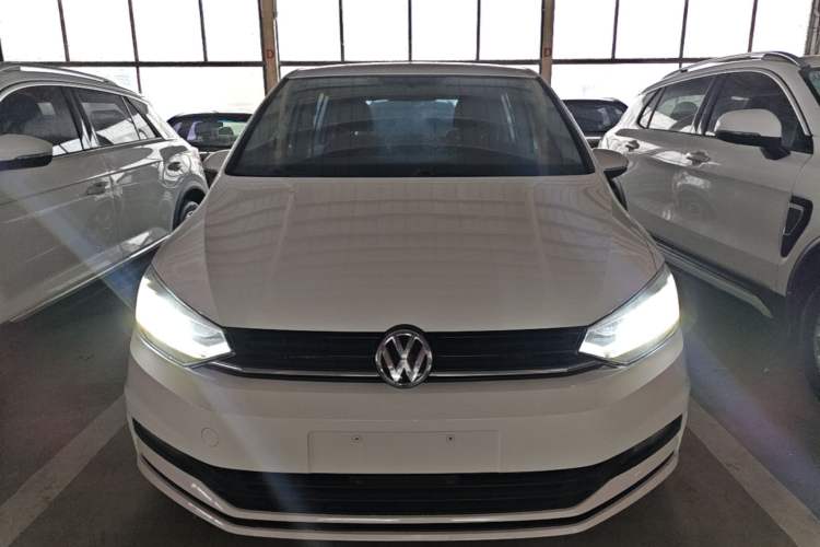 Used Volkswagen Touran 2018 Volkswagen Touran L 280TSI DSG Style Edition 7 Seats China VI Standard Front