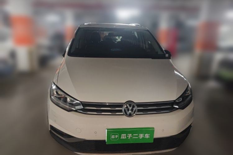 Used Volkswagen Touran 2018 Volkswagen Touran L 280TSI DSG Boundary Edition 7 Seats China VI Standard Front