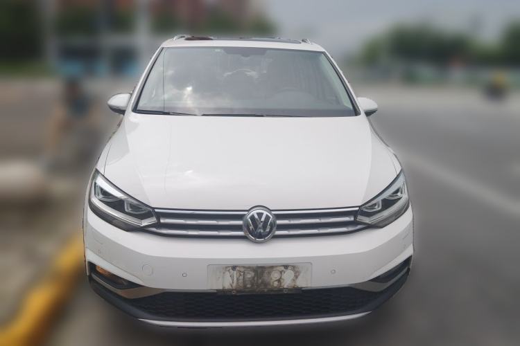 Used Volkswagen Touran 2018 Volkswagen Touran L 280TSI DSG Boundary Edition 7 Seats China VI Standard Front