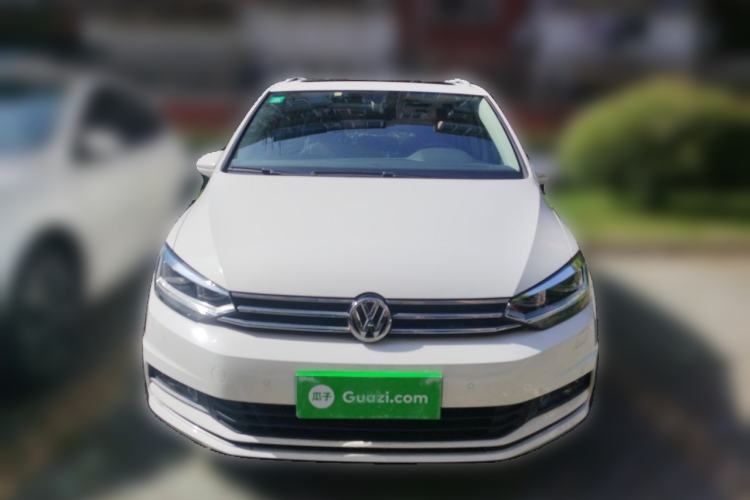 Used Volkswagen Touran 2018 Volkswagen Touran L 280TSI DSG Luxury Edition 7 Seats Front