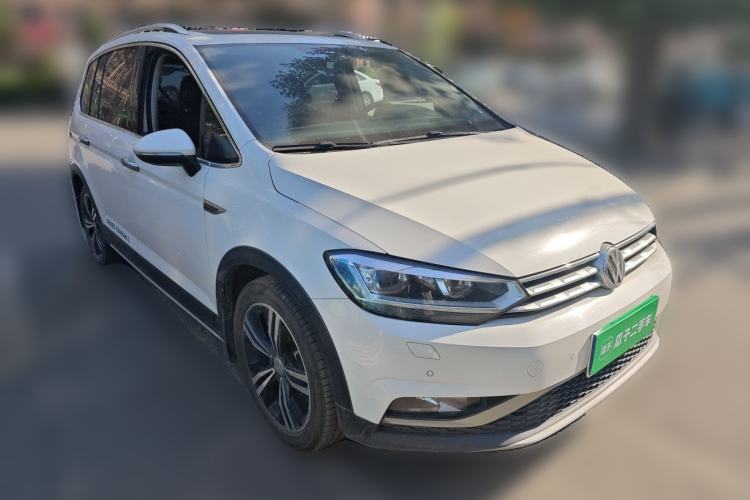 Used Volkswagen Touran 2018 Volkswagen Touran L 280TSI DSG Boundary Edition 7 Seats China V Emission Standard Front Right 45 Deg