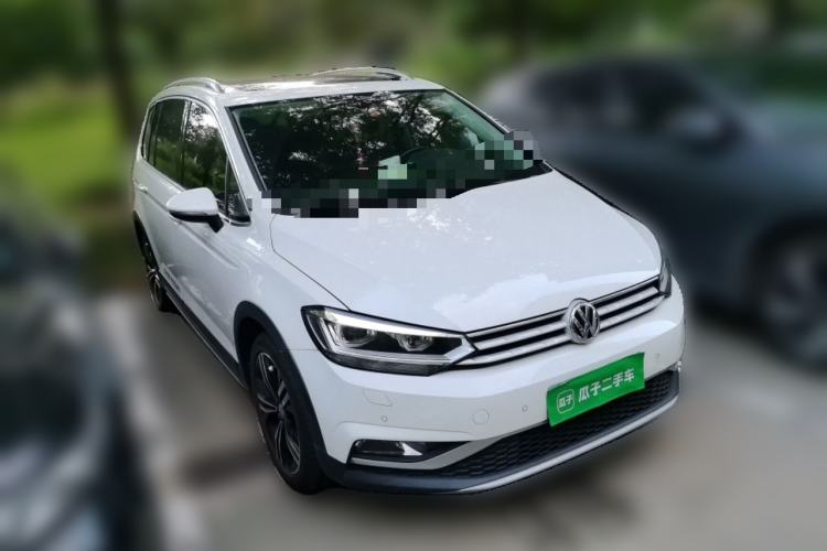 Used Volkswagen Touran 2018 Volkswagen Touran L 280TSI DSG Boundary Edition 7 Seats China VI Standard Front Right 45 Deg