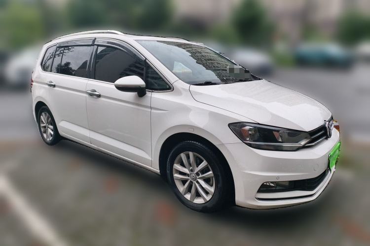 Used Volkswagen Touran 2018 Volkswagen Touran L 280TSI DSG Comfort Edition 7 Seats China V Emission Standard Front Right 45 Deg