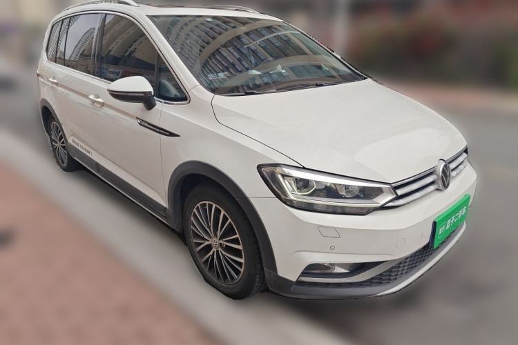 Used Volkswagen Touran 2018 Volkswagen Touran L 280TSI DSG Boundary Edition 7 Seats China V Emission Standard Front Right 45 Deg