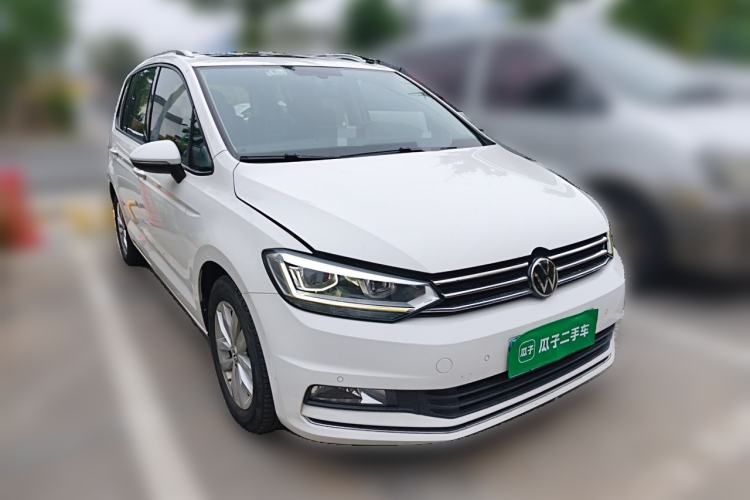 Used Volkswagen Touran 2018 Volkswagen Touran L 280TSI DSG Comfort Edition 7 Seats China V Emission Standard Front Right 45 Deg
