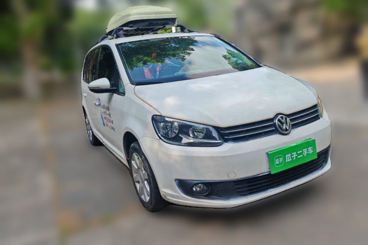 Used Volkswagen Touran 2018 Volkswagen Touran L 1.6L Manual Trend Edition Front Right 45 Deg