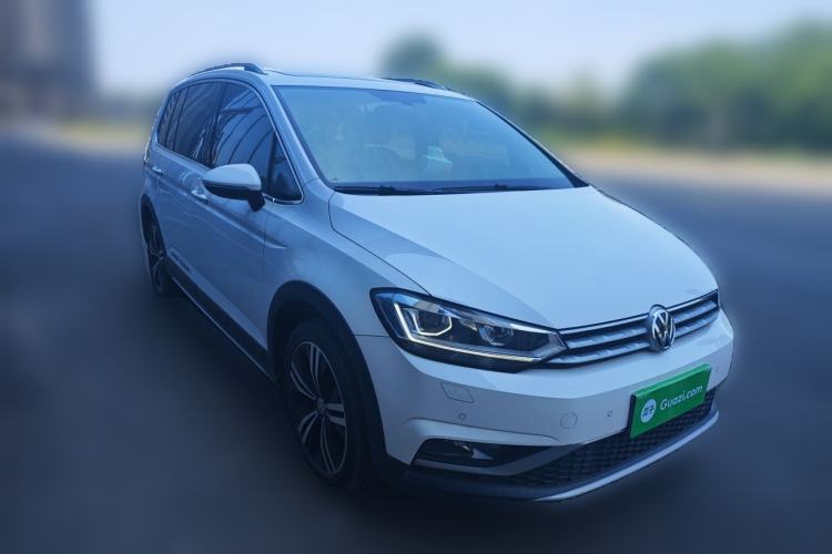 Used Volkswagen Touran 2018 Volkswagen Touran L 280TSI DSG Boundary Edition 7 Seats China V Emission Standard Front Right 45 Deg