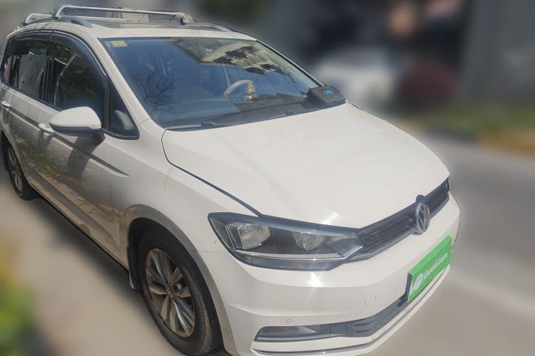 Used Volkswagen Touran 2018 Volkswagen Touran L 280TSI DSG Comfort Edition 7 Seats China V Emission Standard Front Right 45 Deg