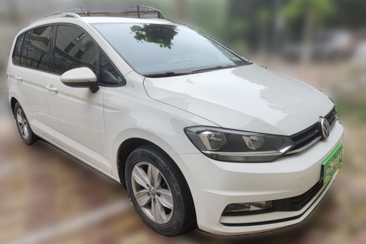Used Volkswagen Touran 2018 Volkswagen Touran L 280TSI DSG Style Edition 7 Seats China VI Standard Front Right 45 Deg