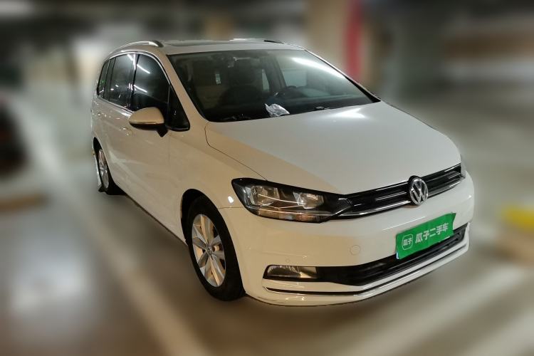 Used Volkswagen Touran 2018 Volkswagen Touran L 280TSI DSG Comfort Edition 7 Seats China V Emission Standard Front Right 45 Deg