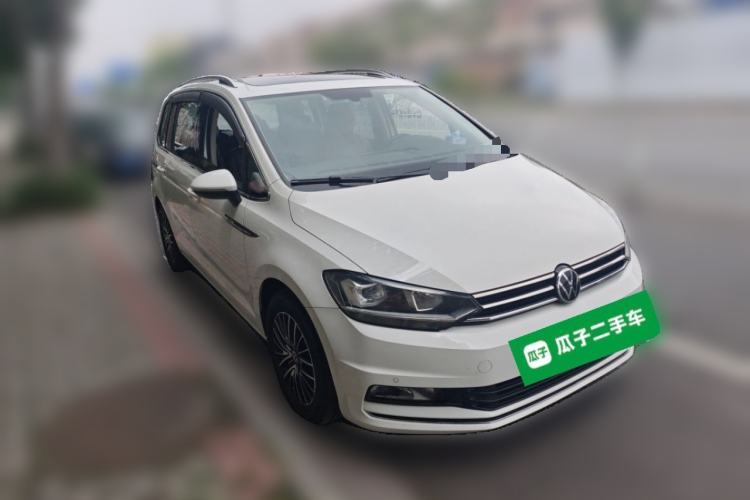 Used Volkswagen Touran 2018 Volkswagen Touran L 280TSI DSG Comfort Edition 7 Seats China V Emission Standard Front Right 45 Deg