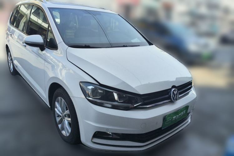 Used Volkswagen Touran 2018 Volkswagen Touran L 280TSI DSG Comfort Edition 7 Seats China V Emission Standard Front Right 45 Deg