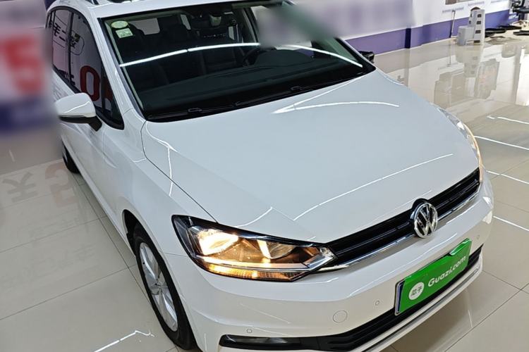 Used Volkswagen Touran 2018 Volkswagen Touran L 280TSI DSG Comfort Edition 7 Seats China V Emission Standard Front Right 45 Deg