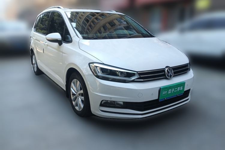 Used Volkswagen Touran 2018 Volkswagen Touran L 280TSI DSG Comfort Edition 7 Seats China V Emission Standard Front Right 45 Deg