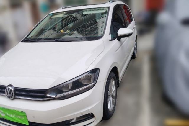 Ojetý Volkswagen Touran 2018 Volkswagen Touran L 280TSI DSG Comfort Edition 7 Seats China V Emission Standard