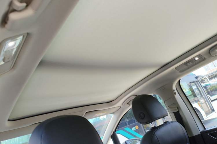 Used Volkswagen Touran 2018 Volkswagen Touran L 280TSI DSG Comfort Edition 7 Seats China V Emission Standard Headliner