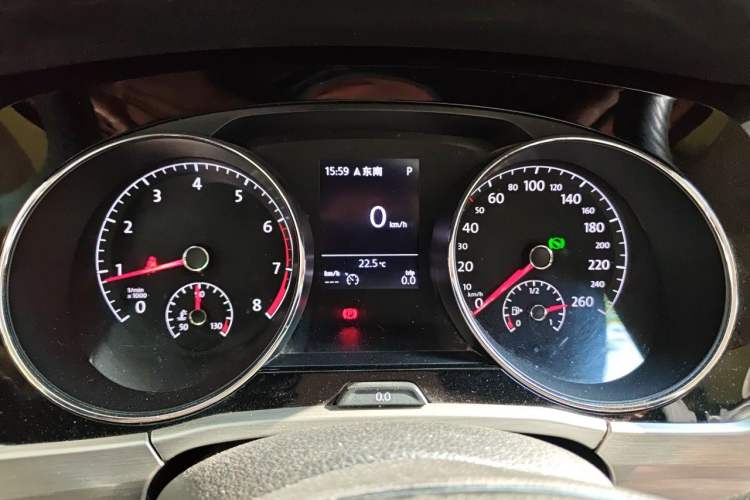 Used Volkswagen Touran 2018 Volkswagen Touran L 280TSI DSG Boundary Edition 7 Seats China VI Standard Instrument Cluster