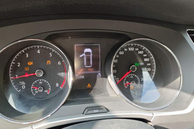 Used Volkswagen Touran 2018 Volkswagen Touran L 280TSI DSG Style Edition 7 Seats China V Emission Standard Instrument Cluster