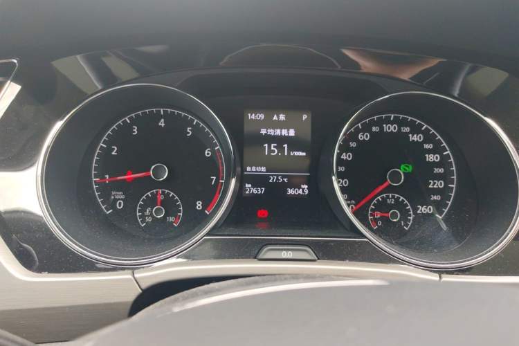 Used Volkswagen Touran 2018 Volkswagen Touran L 280TSI DSG Boundary Edition 7 Seats China VI Standard Instrument Cluster