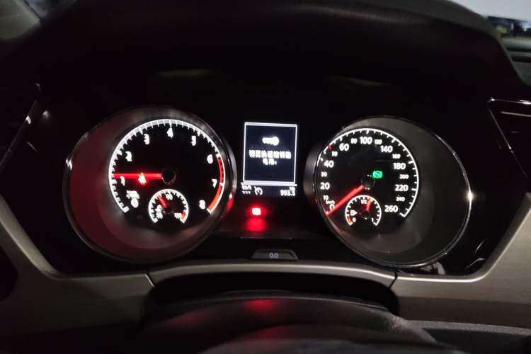 Used Volkswagen Touran 2018 Volkswagen Touran L 280TSI DSG Comfort Edition 7 Seats China VI Standard Instrument Cluster
