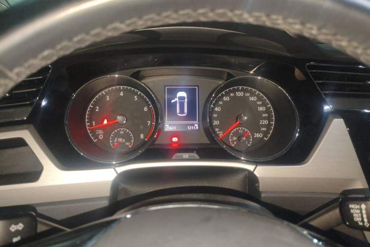 Used Volkswagen Touran 2018 Volkswagen Touran L 280TSI DSG Boundary Edition 6-Seater China VI Standard Instrument Cluster