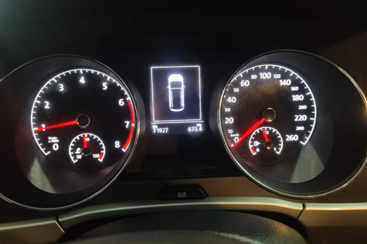 Used Volkswagen Touran 2018 Volkswagen Touran L 280TSI Manual Trend Edition Instrument Cluster